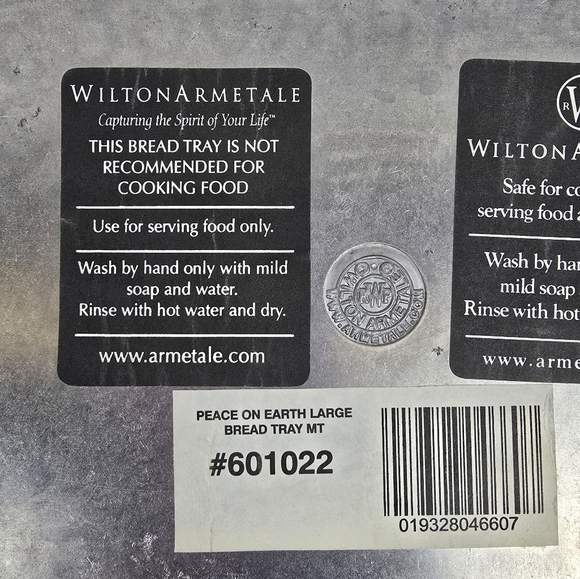 Wilton Armetal "Peace On Earth Goodwill To All" Dove Design Large Silver Tray - Picture 4 of 7